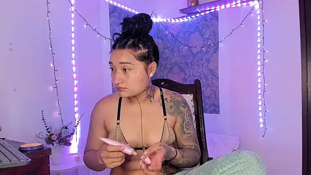 Eva Lee  online show from February 27, 2026, 9:20 am