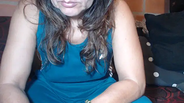Snapshot of DevoraAmateur chatting on July 9, 2026, 12:42 pm DevoraAmateur online show from July 9, 2026, 12:42 pm