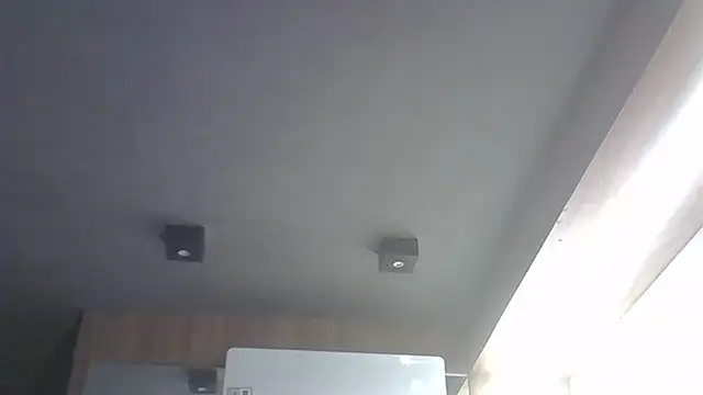 Skinny-Kitten online show from December 17, 2025, 5:30 pm