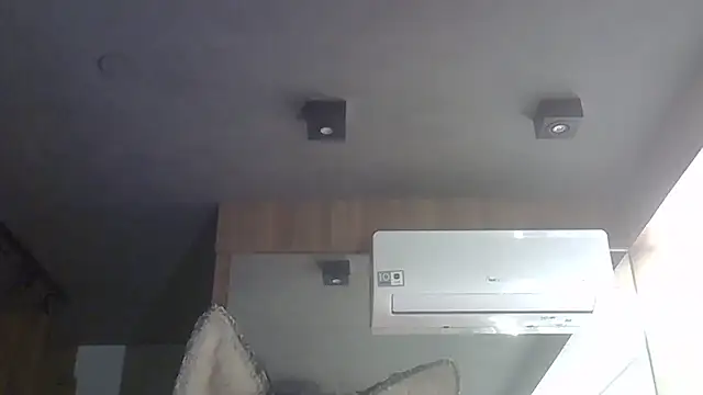 Skinny-Kitten online show from December 18, 2025, 10:38 pm