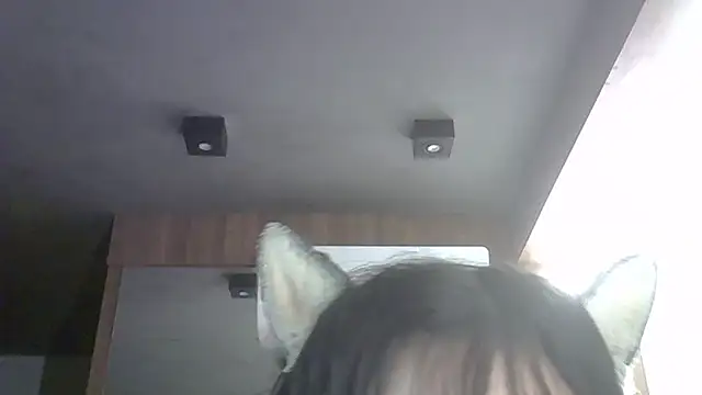 Skinny-Kitten online show from April 2, 2026, 3:15 am