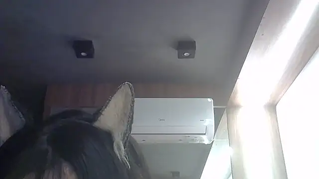 Skinny-Kitten online show from April 11, 2026, 2:54 pm