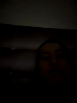 Abril Luv online show from December 22, 2025, 1:24 am