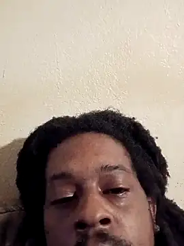 Snapshot of biggdick10 chatting on March 3, 2026, 3:23 am biggdick10 online show from March 3, 2026, 3:23 am