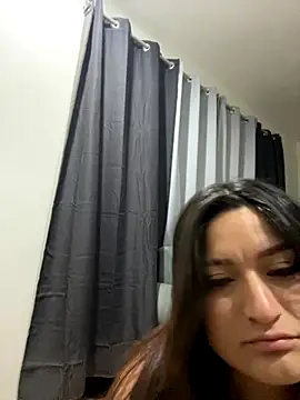 LuceroRm online show from October 31, 2025, 4:57 am