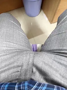 adicma123 online show from September 16, 2025, 7:31 am