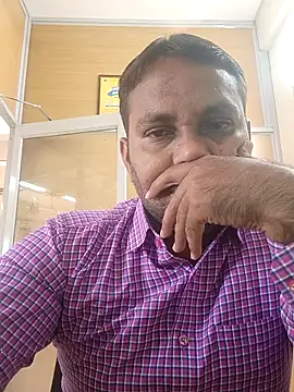 adicma123 online show from October 7, 2025, 8:00 am