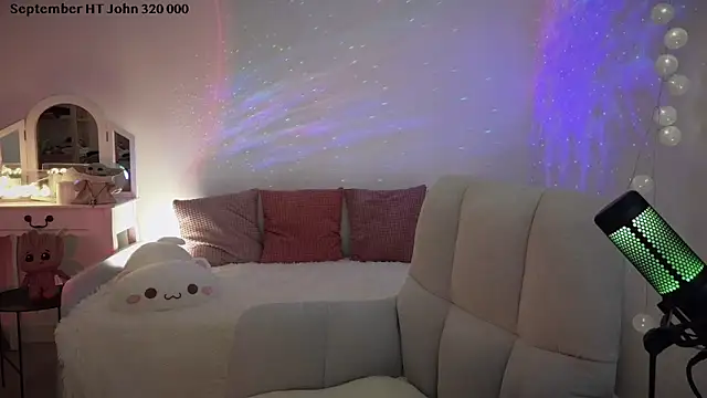 ImKeira online show from September 22, 2025, 7:27 pm