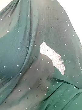 ANGE-MOU online show from October 8, 2025, 1:25 am