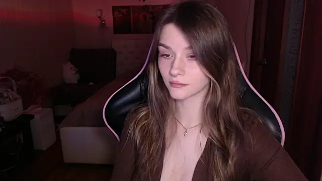 jeann elsaa online show from November 16, 2025, 2:06 am