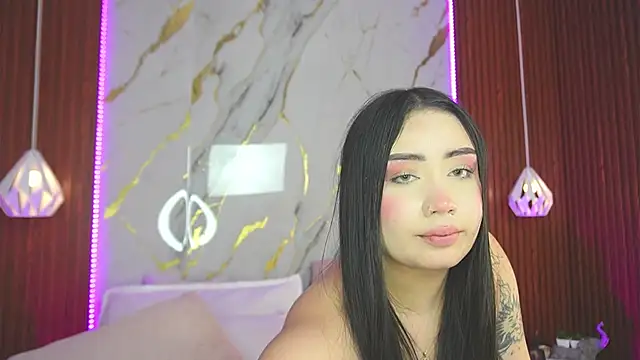 haylie  online show from December 18, 2024, 7:47 am