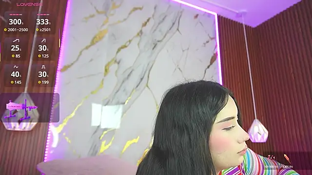 haylie  online show from February 28, 2025, 6:43 am