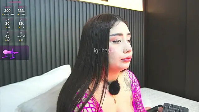 haylie  online show from April 15, 2026, 5:36 am