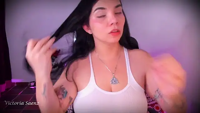 victoriaasaenz  online show from May 6, 2026, 12:52 am