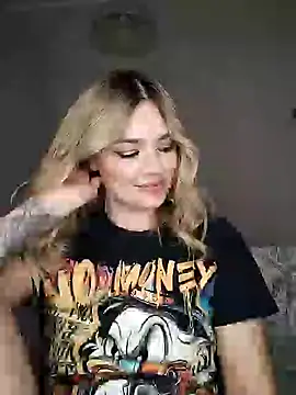 KrissSexi online show from March 15, 2025, 4:21 pm