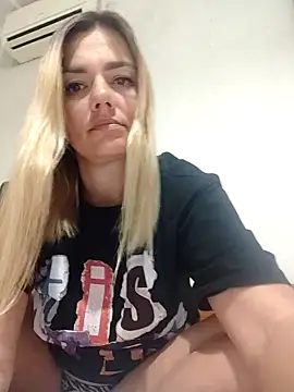 KrissSexi online show from September 30, 2025, 6:02 pm