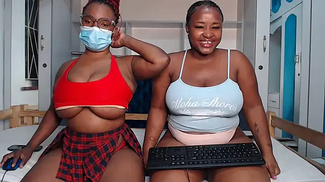 SexyAmeena2002 online show from January 14, 2026, 9:31 pm