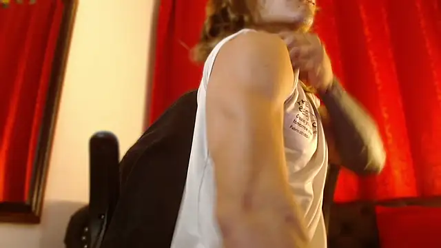 AlbertBernal69 online show from December 21, 2025, 2:30 am