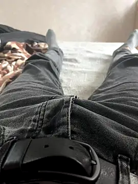 Snapshot of mihaixxx1 chatting on November 8, 2025, 11:10 am mihaixxx1 online show from November 8, 2025, 11:10 am