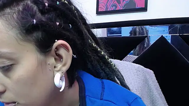 ORIANNA BODMOD online show from December 4, 2024, 6:17 pm