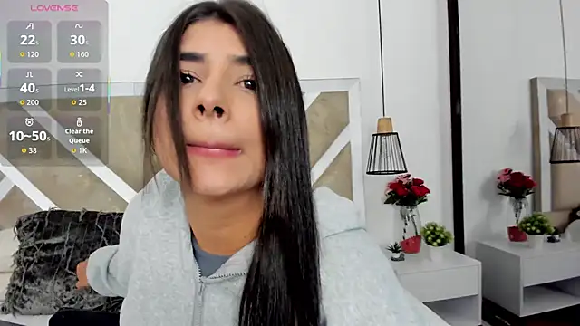 Snapshot of ZiaCalifa chatting on May 6, 2026, 11:37 am ZiaCalifa online show from May 6, 2026, 11:37 am