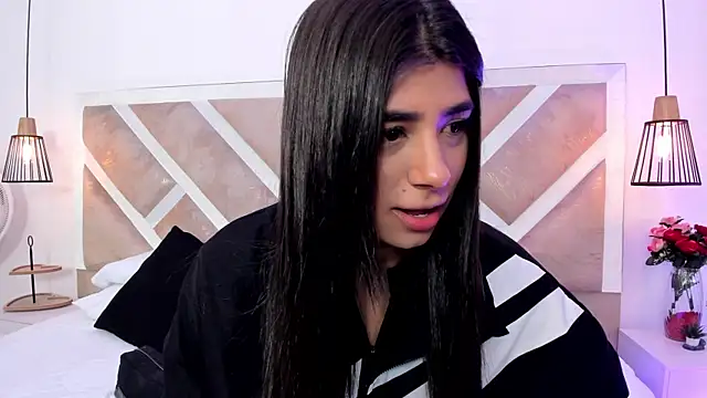 Snapshot of ZiaCalifa chatting on May 25, 2026, 11:38 am ZiaCalifa online show from May 25, 2026, 11:38 am