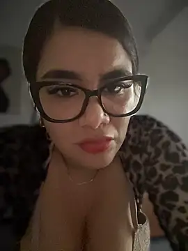 Insane Issa online show from February 28, 2025, 9:55 pm