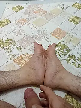 Hardapple01 online show from November 18, 2025, 10:03 pm