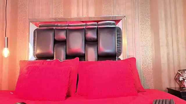 MishaKinki online show from January 18, 2026, 7:28 pm