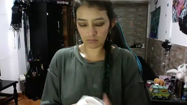 AngelaQueen  online show from October 8, 2025, 6:16 pm