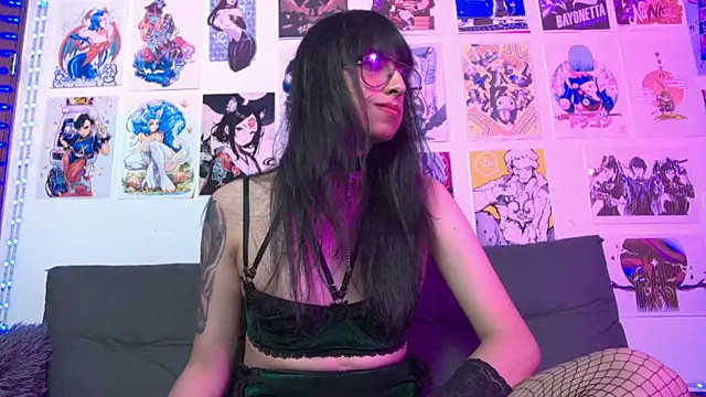 snowblack  online show from February 12, 2025, 12:37 am