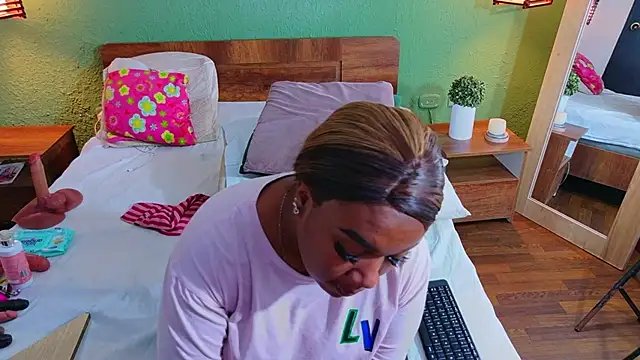 dannaahbrown online show from May 27, 2026, 3:42 pm