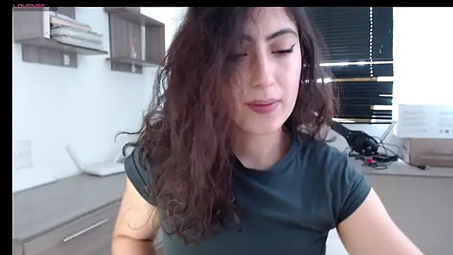 MIYESSI online show from March 6, 2025, 4:28 pm