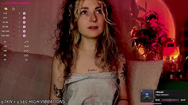 IttyKitty online show from September 10, 2025, 11:16 pm