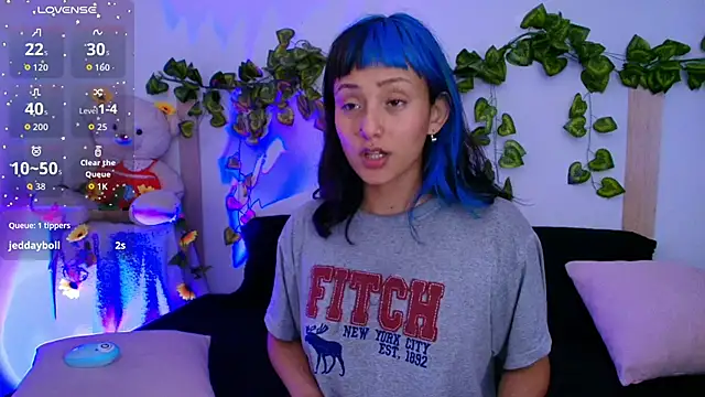 tati cardenas online show from January 18, 2026, 3:54 am