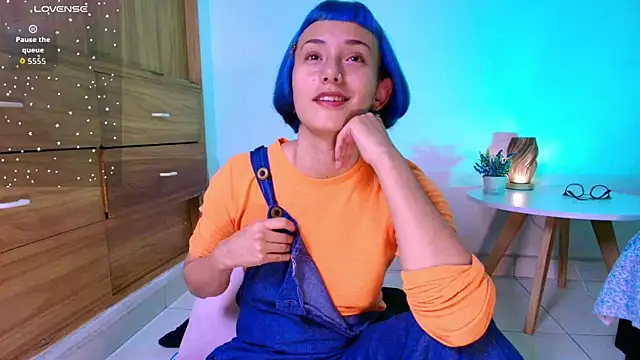 tati cardenas online show from April 10, 2026, 4:50 am