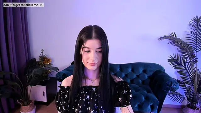 LauraCoy online show from January 14, 2025, 8:15 pm