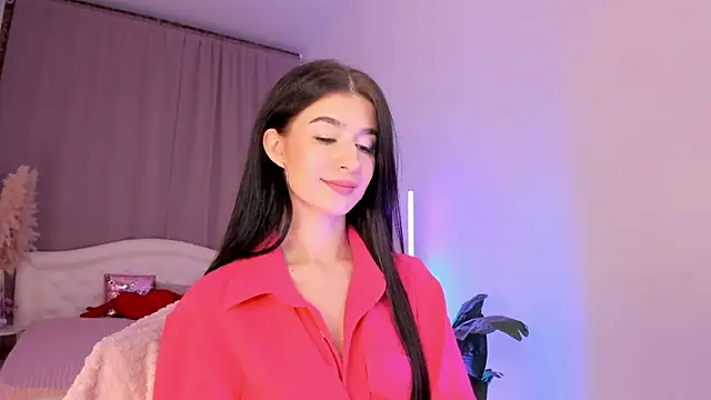 LauraCoy online show from October 1, 2025, 7:42 pm