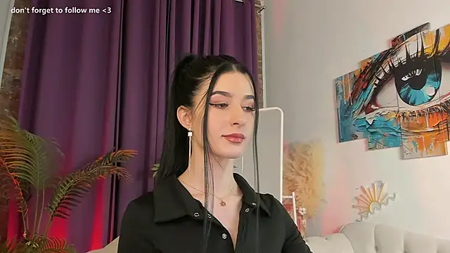 LauraCoy online show from May 11, 2026, 9:45 pm