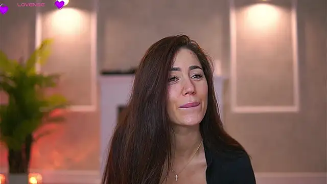 Abbela White online show from December 4, 2025, 6:44 am