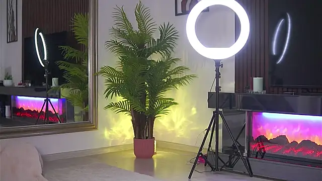 Abbela White online show from May 14, 2026, 5:36 am