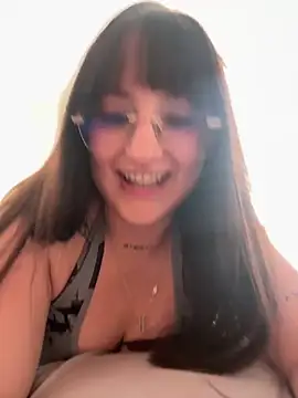 Megan lu2 online show from February 25, 2025, 5:25 pm