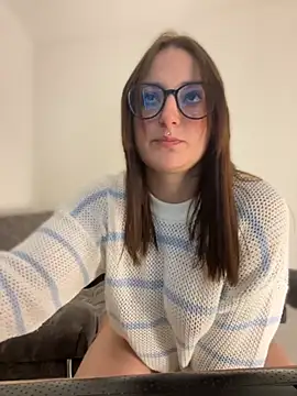 Megan lu2 online show from September 24, 2025, 5:33 am