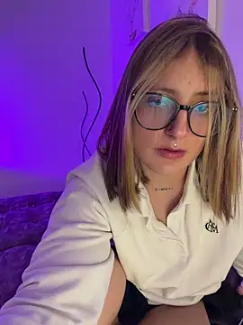 Megan lu2 online show from February 25, 2026, 3:16 am