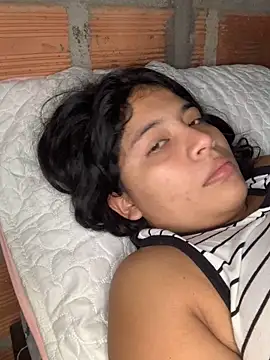 Snapshot of moncerrat_luna chatting on January 25, 2025, 11:34 am moncerrat luna online show from January 25, 2025, 11:34 am