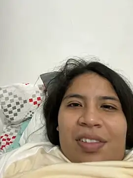 Snapshot of moncerrat_luna chatting on February 24, 2025, 10:03 pm moncerrat luna online show from February 24, 2025, 10:03 pm