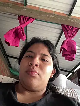 Snapshot of moncerrat_luna chatting on March 13, 2025, 2:44 pm moncerrat luna online show from March 13, 2025, 2:44 pm