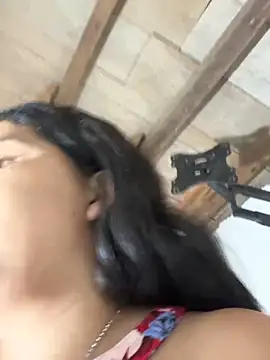 Snapshot of moncerrat_luna chatting on February 20, 2026, 12:27 pm moncerrat luna online show from February 20, 2026, 12:27 pm