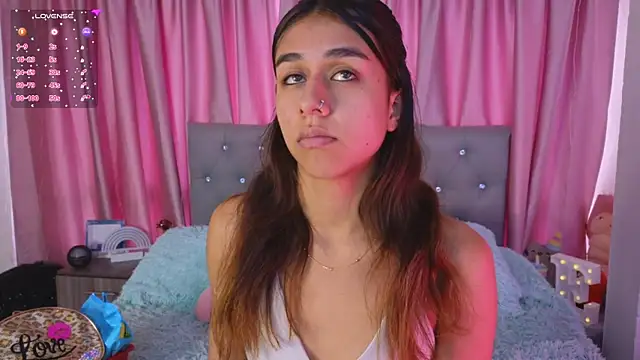 Emiily Scott1 online show from March 21, 2025, 2:51 pm