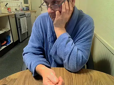 daddyflash online show from November 16, 2025, 12:16 am